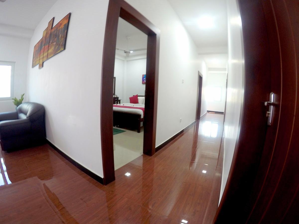 Colombo Residency Hotel Exterior photo