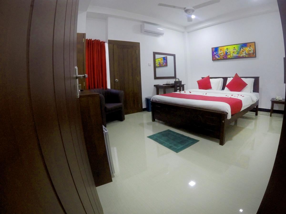 Colombo Residency Hotel Exterior photo