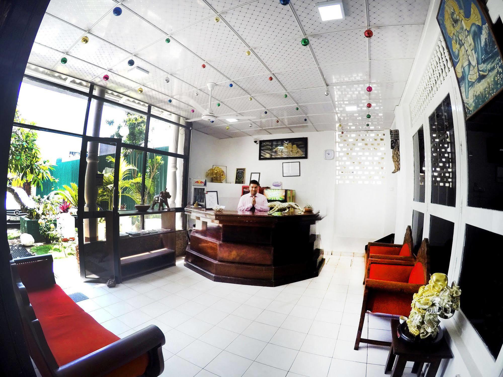 Colombo Residency Hotel Exterior photo